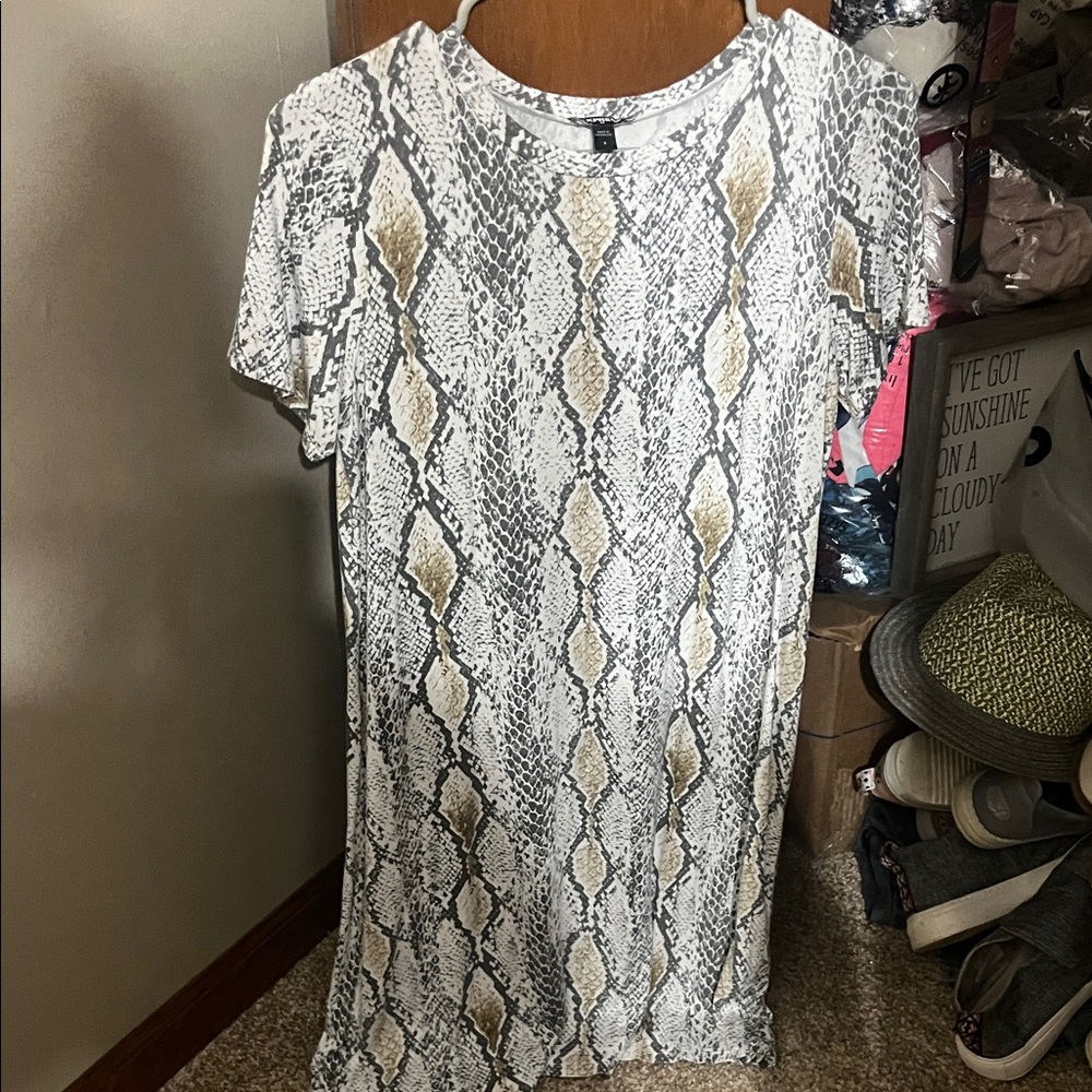 Express Snake Print Midi Dress - White and Tan